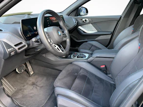 https://vehicle.imgix.net/4156237/6b1a7d9c-ba5a-4cf6-a9d9-4bfca5015f40.jpg