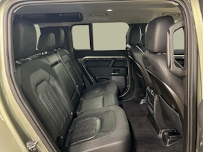 Vehicle image LAND ROVER Defender 110 2.0 SD4 240 S