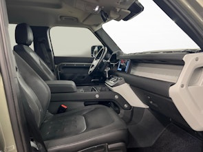 Vehicle image LAND ROVER Defender 110 2.0 SD4 240 S