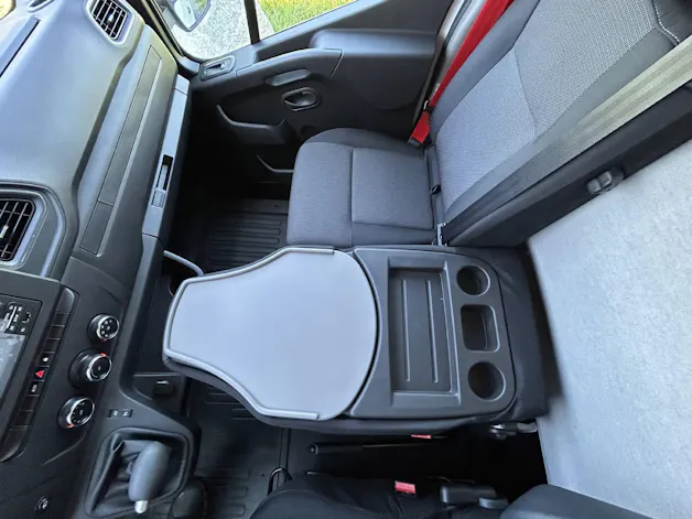 Renault Master E-Tech 3.5t EV 52kWh L2H2