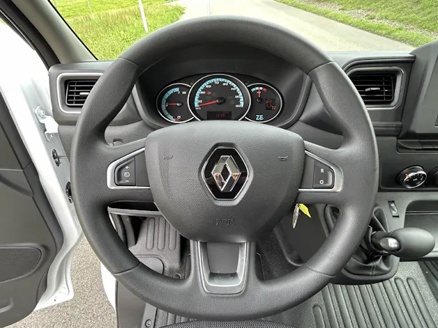 Renault Master E-Tech 3.5t EV 52kWh L2H2