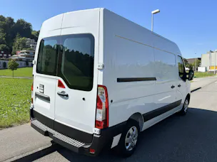 Renault Master E-Tech 3.5t EV 52kWh L2H2
