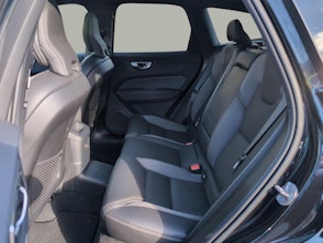 Vehicle image VOLVO XC60 2.0 T8 TE XCENTRIC Black Edition eAWD