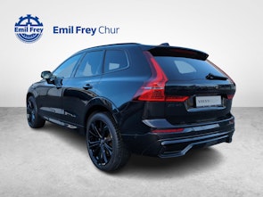 Vehicle image VOLVO XC60 2.0 T8 TE XCENTRIC Black Edition eAWD