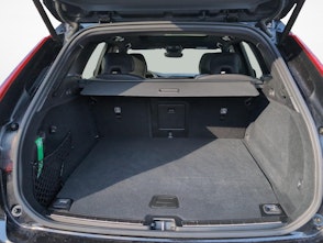 Vehicle image VOLVO XC60 2.0 T8 TE XCENTRIC Black Edition eAWD