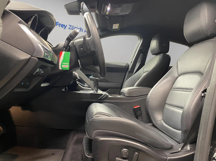 immagine del veicolo JAGUAR E-PACE