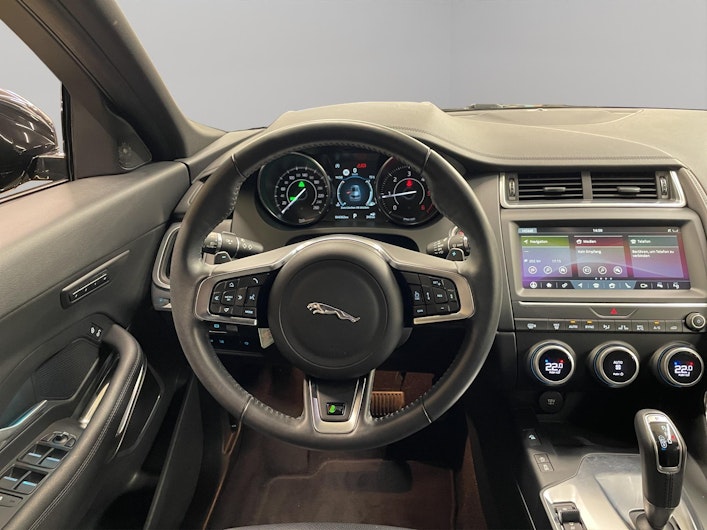 Vehicle image JAGUAR E-PACE