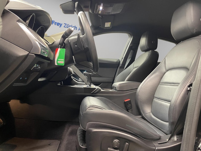 Vehicle image JAGUAR E-PACE