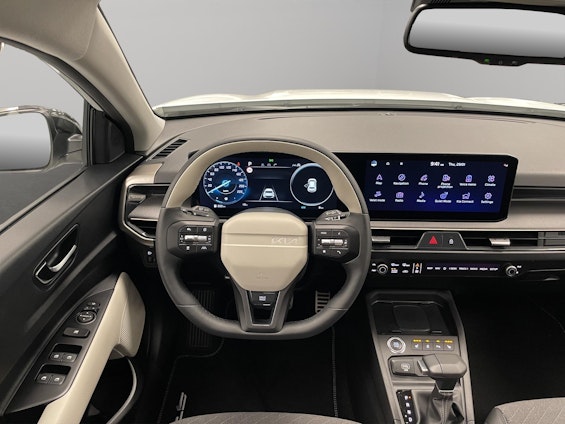 Vehicle image 9 Vehicle image 9