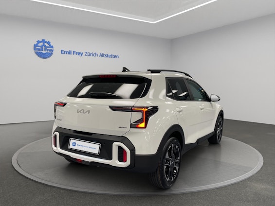 Vehicle image 2 Vehicle image 2