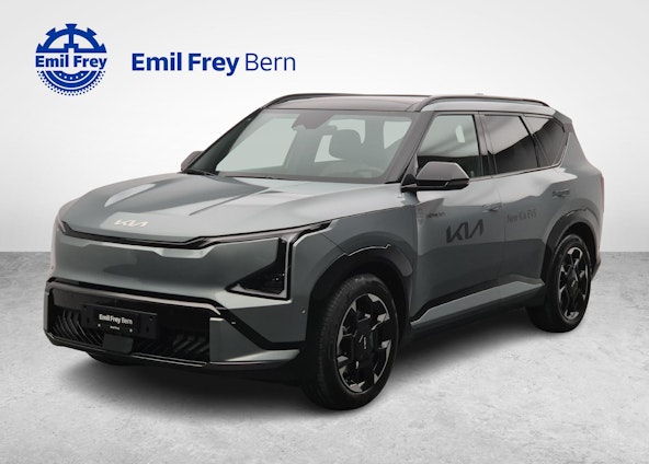 First vehicle image First vehicle image