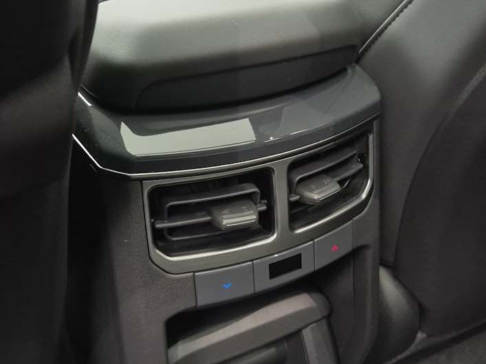 Vehicle image KIA EV5