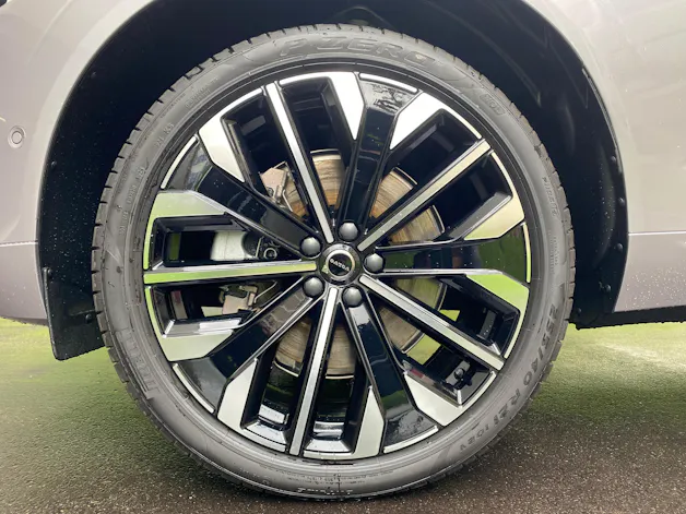 VOLVO XC60 2.0 T6 TE Ultra Bright eAWD