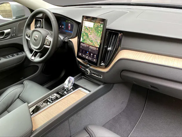 VOLVO XC60 2.0 T6 TE Ultra Bright eAWD