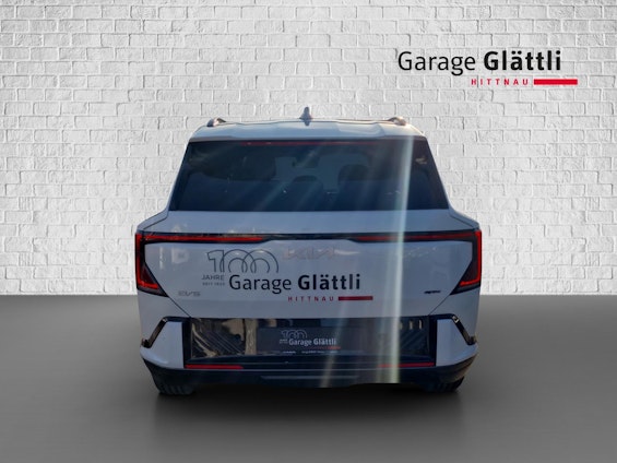 Vehicle image 3 Vehicle image 3