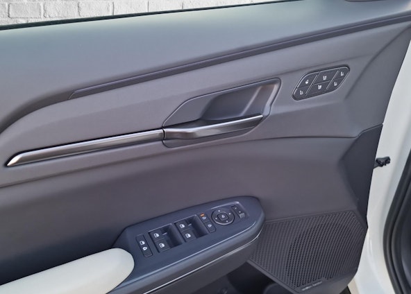 Vehicle image 12 Vehicle image 12