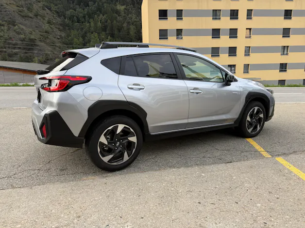 Subaru Crosstrek 2.0i e-Boxer Swiss Plus