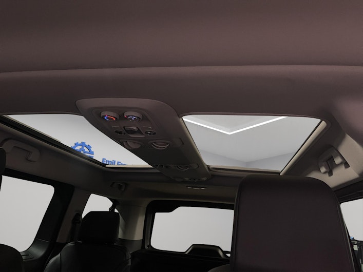 immagine del veicolo PEUGEOT TRAVELLER