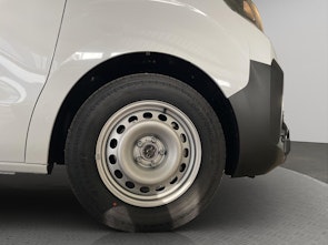 Vehicle image PEUGEOT e-Expert Kaw. Standard 75 kWh