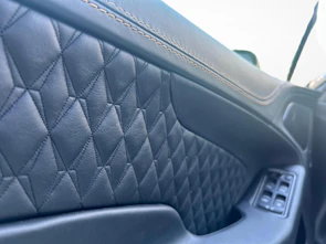 Fahrzeugbild ASTON MARTIN Vanquish S 6.0 V12 Ultimate