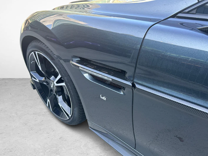 immagine del veicolo ASTON MARTIN VANQUISH