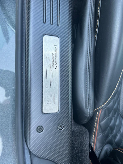 immagine del veicolo ASTON MARTIN VANQUISH