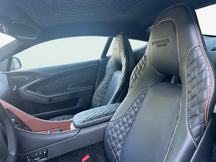 immagine del veicolo ASTON MARTIN VANQUISH