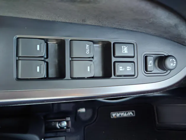 Suzuki Vitara 1.4 T Compact Top Hybrid 4x4