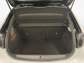 https://vehicle.imgix.net/4156614/828665f4-b6cf-4d99-ba52-fddccf908613.jpg