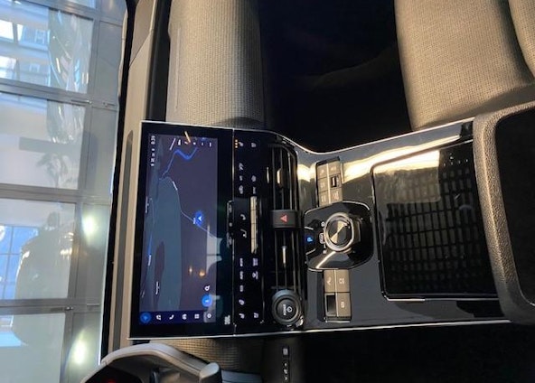 Vehicle image 12 Vehicle image 12