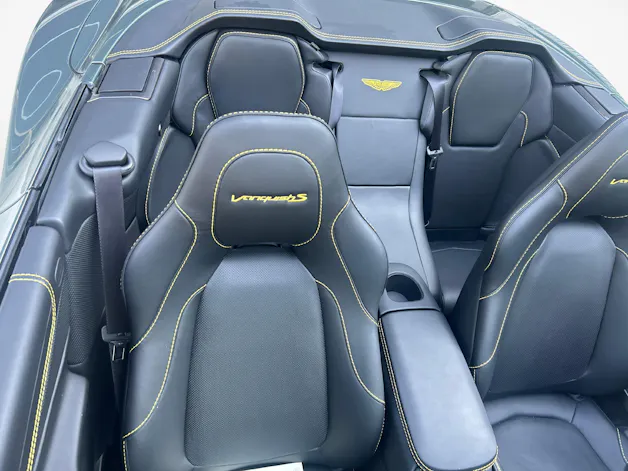 Aston Martin Vanquish S Volante 6.0 V12