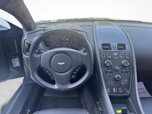 Aston Martin Vanquish S Volante 6.0 V12