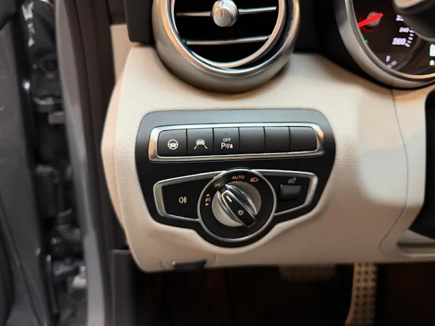 Mercedes-Benz C 400 AMG Line 4matic Cabriolet