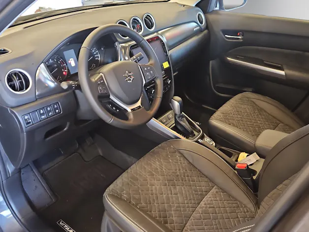 Suzuki Vitara 1.4 T Sakura Top Hybrid 4x4