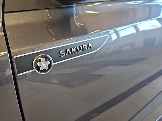 Vehicle image 5 Vehicle image 5