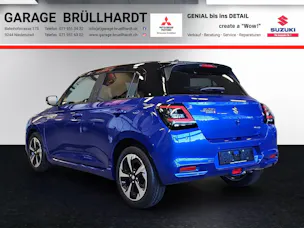 Suzuki Swift 1.2 Sakura Top Hybrid