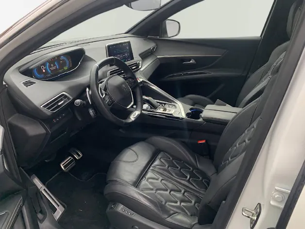 Peugeot 3008 1.6 Plug-in Hybrid4 GT