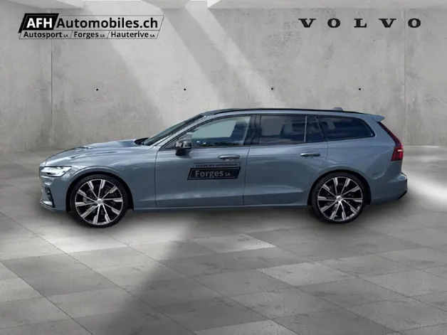 Volvo V60 2.0 B5 Ultimate Dark AWD