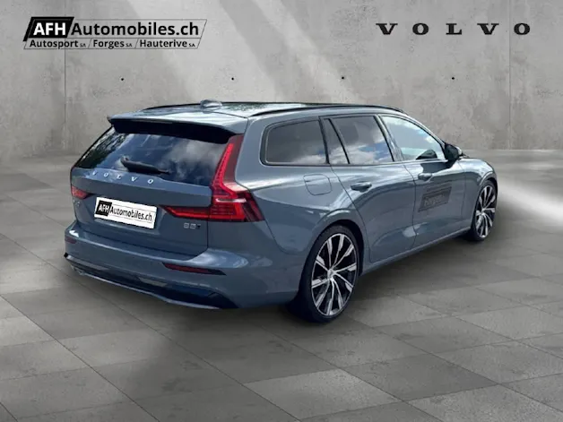 Volvo V60 2.0 B5 Ultimate Dark AWD
