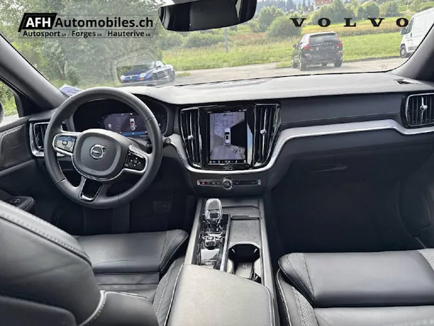 Volvo V60 2.0 B5 Ultimate Dark AWD