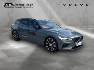 Volvo V60 2.0 B5 Ultimate Dark AWD