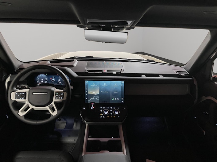 Vehicle image LAND ROVER DEFENDER