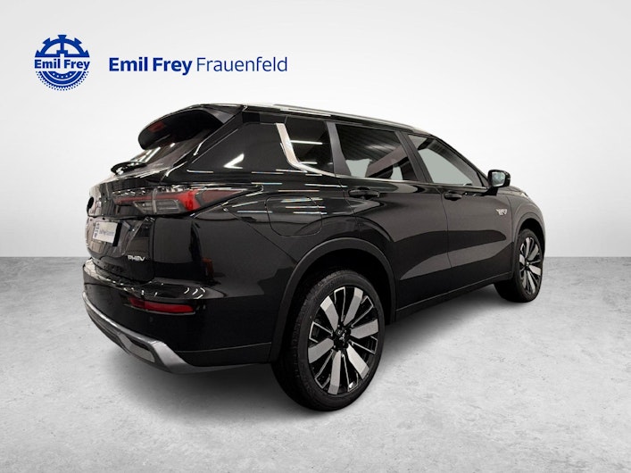 Vehicle image MITSUBISHI OUTLANDER