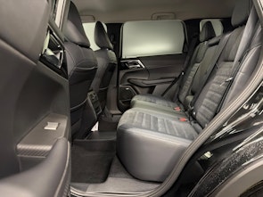 Vehicle image MITSUBISHI Outlander 2.4 PHEV Intense 4x4