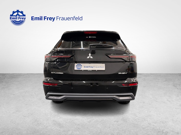 Vehicle image MITSUBISHI OUTLANDER