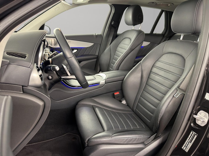 Vehicle image MERCEDES-BENZ GLC 300