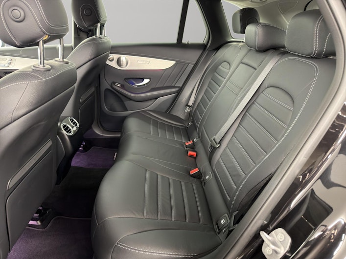 Vehicle image MERCEDES-BENZ GLC 300