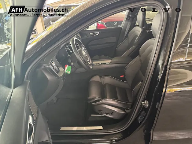 Volvo XC60 2.0 T6 TE Ultimate Dark eAWD