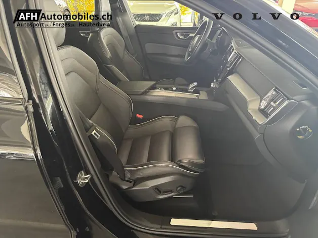 Volvo XC60 2.0 T6 TE Ultimate Dark eAWD