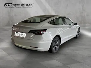 Tesla Model 3 Long Range D
